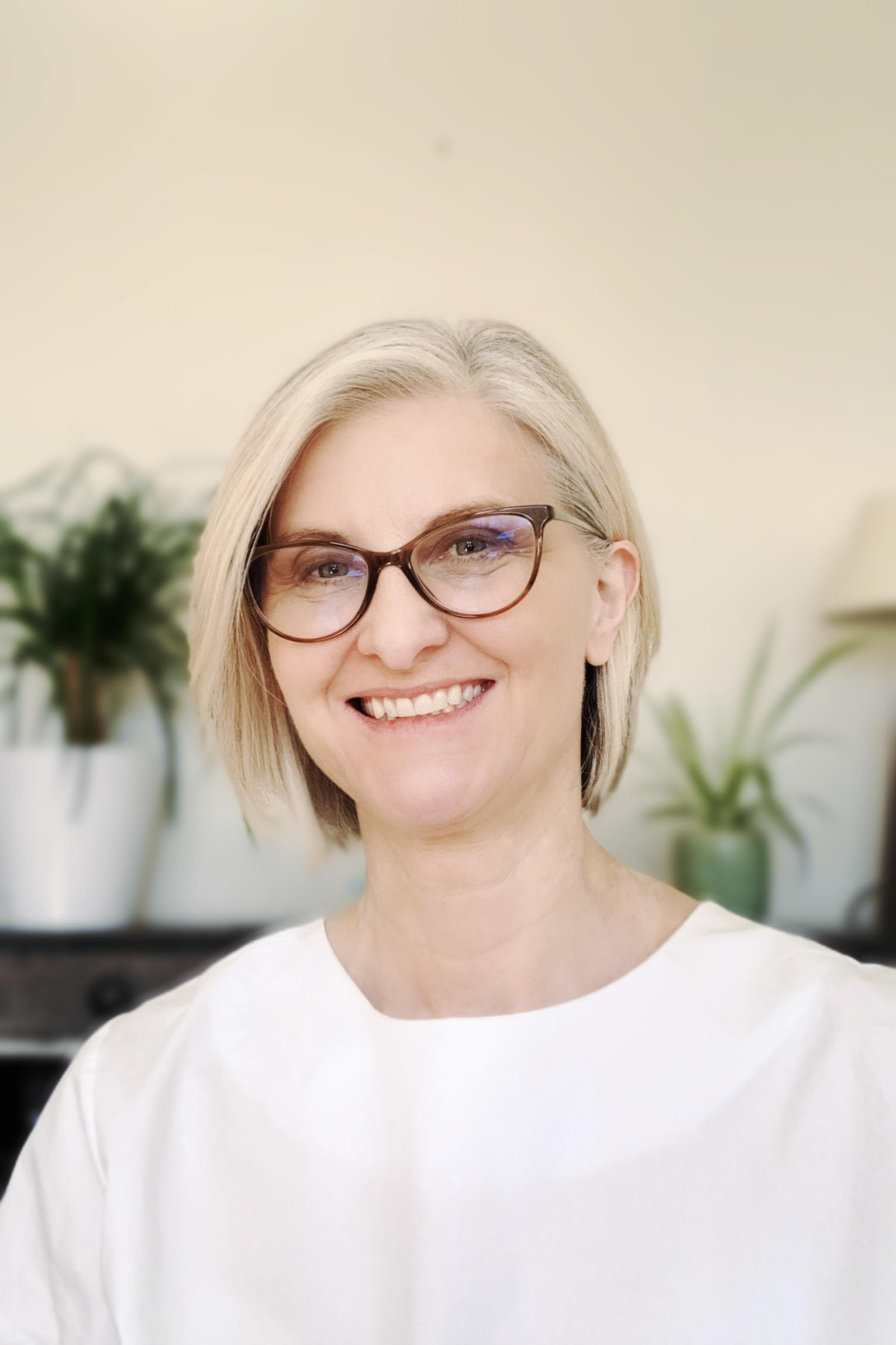 Portrait of Aimee Côté, systemic therapist in Chatou